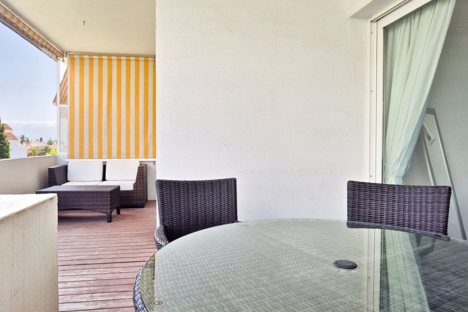 Resale - apartment - Marbella - Nueva Andalucía