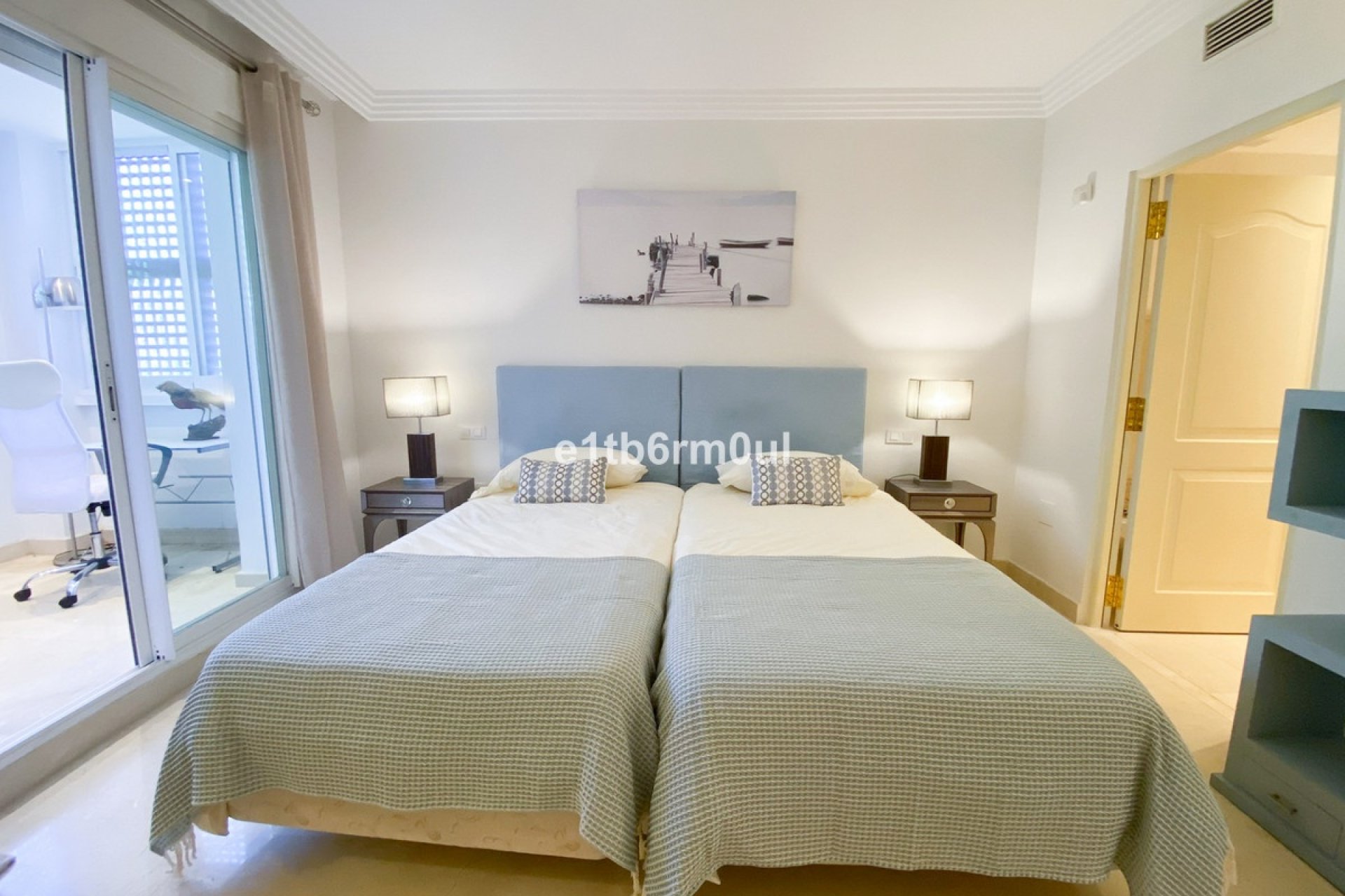 Resale - apartment - Marbella - Nueva Andalucía