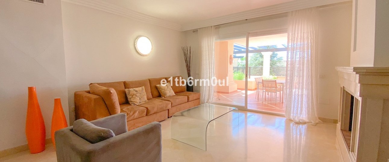 Resale - apartment - Marbella - Nueva Andalucía