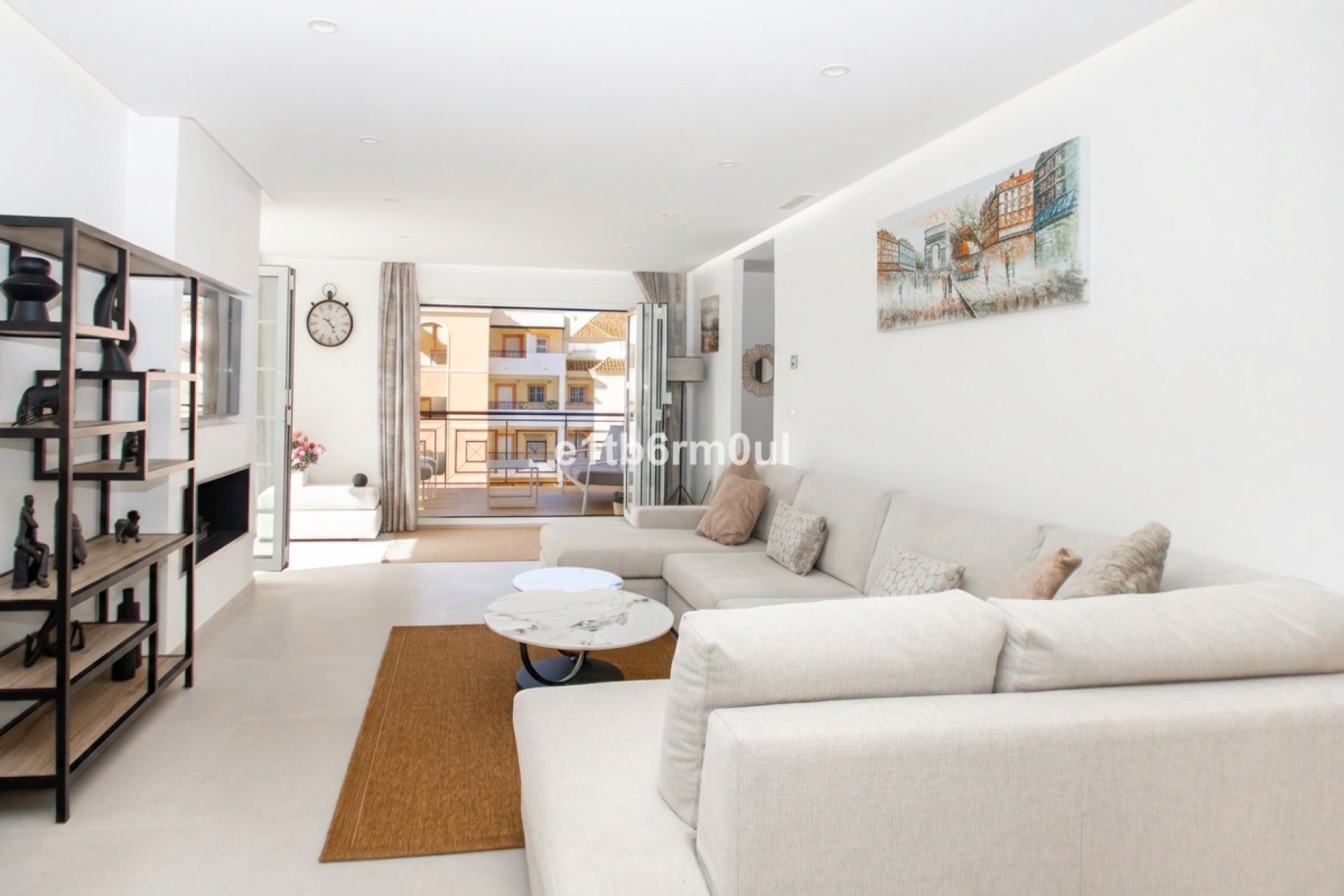 Resale - apartment - Marbella - Nueva Andalucía