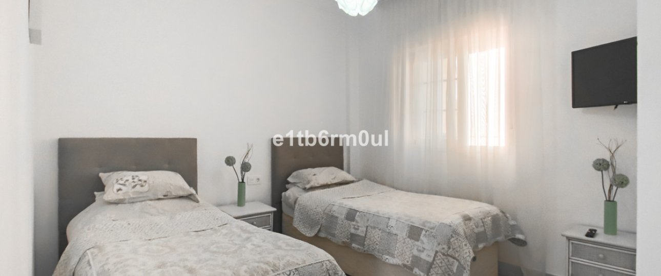 Resale - apartment - Marbella - Nueva Andalucía