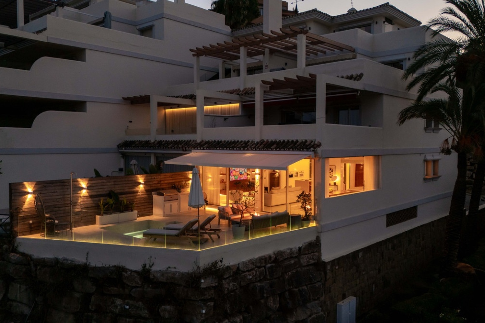Resale - apartment - Marbella - Nueva Andalucía
