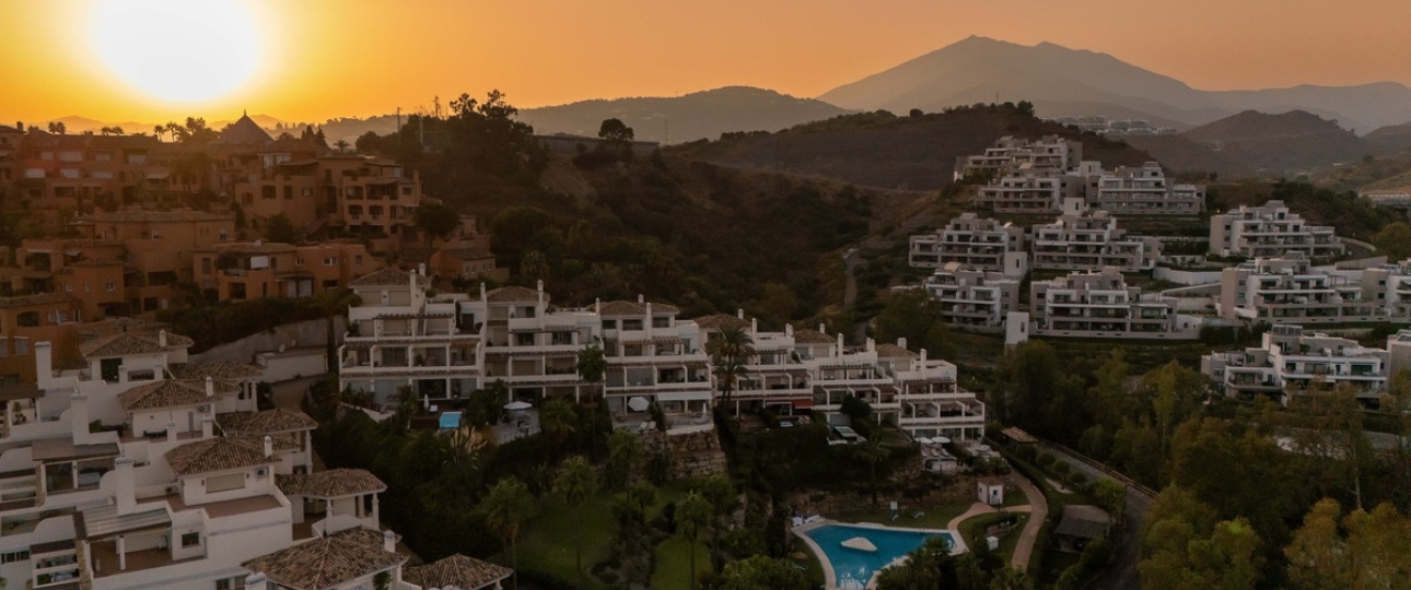 Resale - apartment - Marbella - Nueva Andalucía