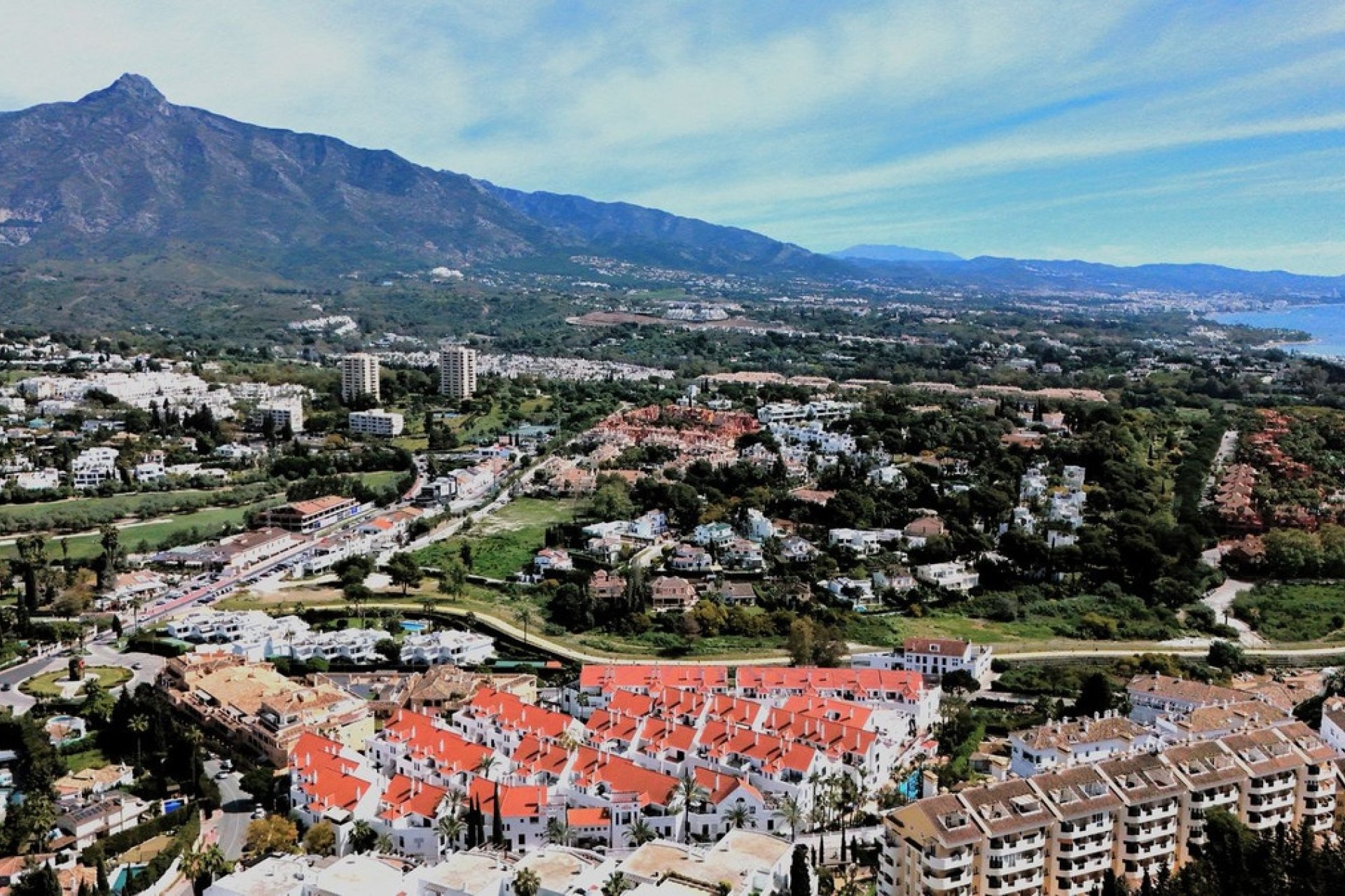 Resale - apartment - Marbella - Nueva Andalucía