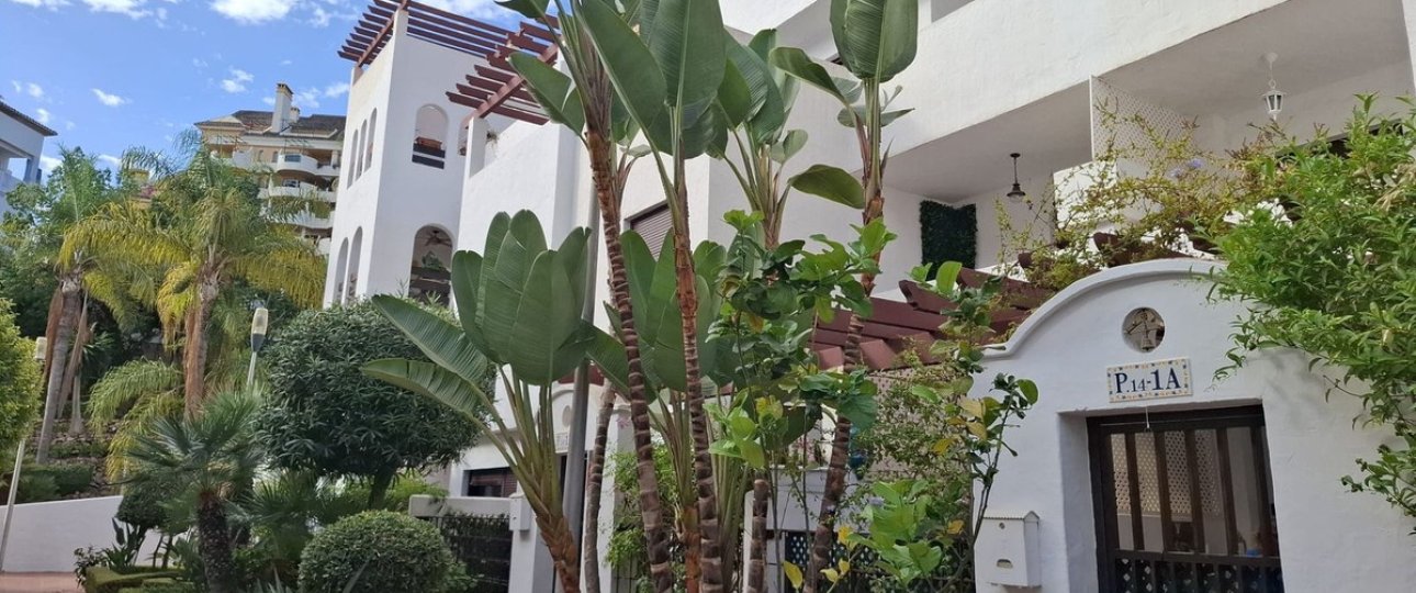 Resale - apartment - Marbella - Nueva Andalucía