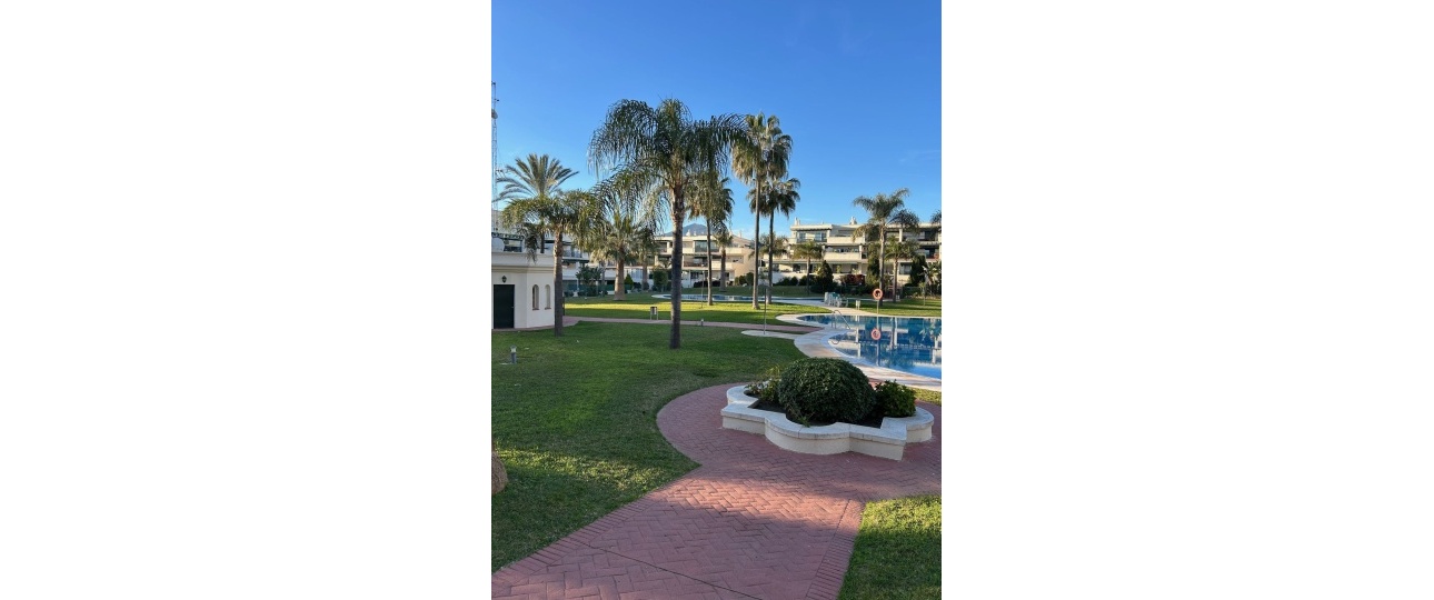 Resale - apartment - Marbella - Nueva Andalucía