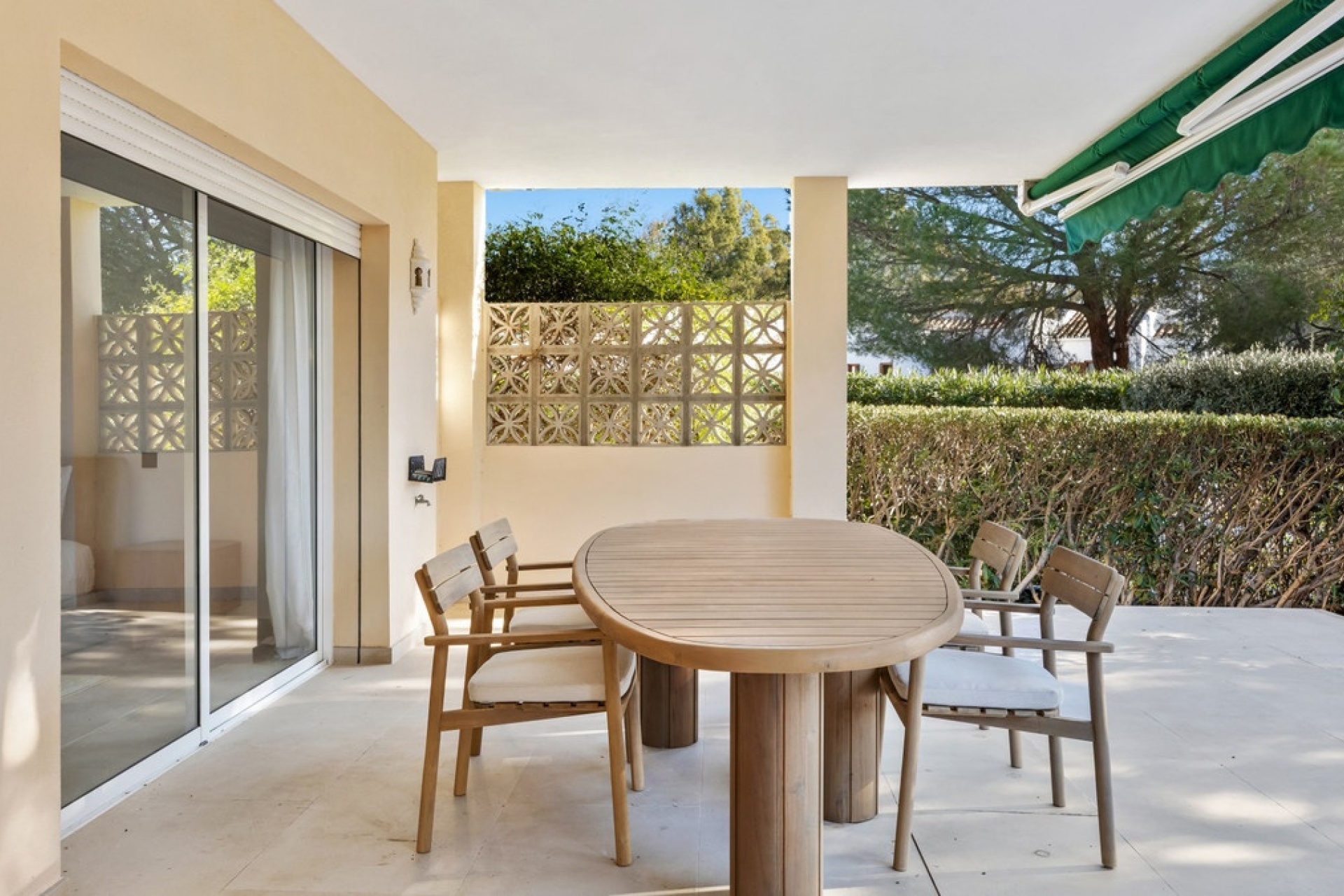 Resale - apartment - Marbella - Nueva Andalucía