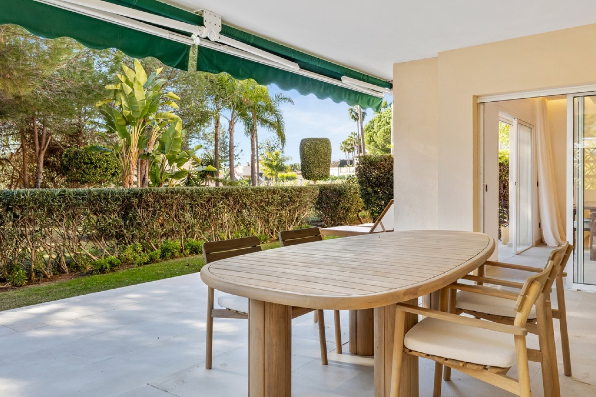 Resale - apartment - Marbella - Nueva Andalucía