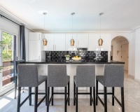 Resale - apartment - Marbella - Nueva Andalucía