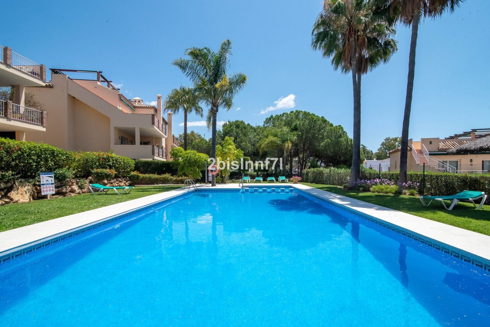 Resale - apartment - Marbella - Nueva Andalucía