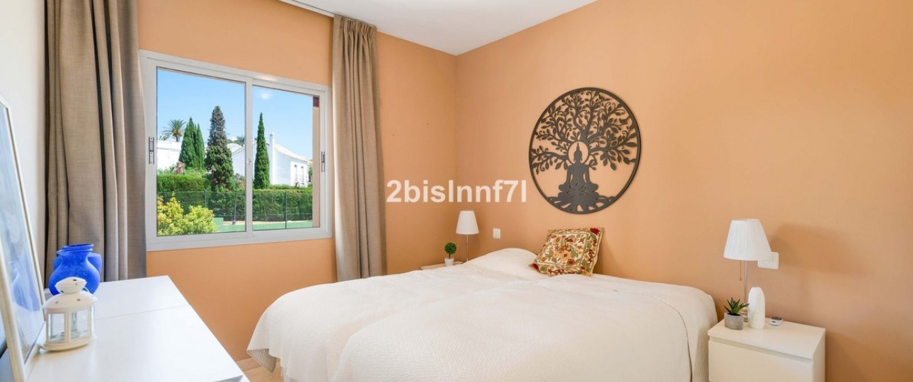 Resale - apartment - Marbella - Nueva Andalucía
