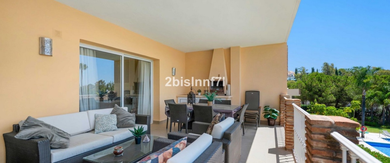 Resale - apartment - Marbella - Nueva Andalucía