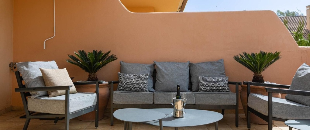 Resale - apartment - Marbella - Nueva Andalucía