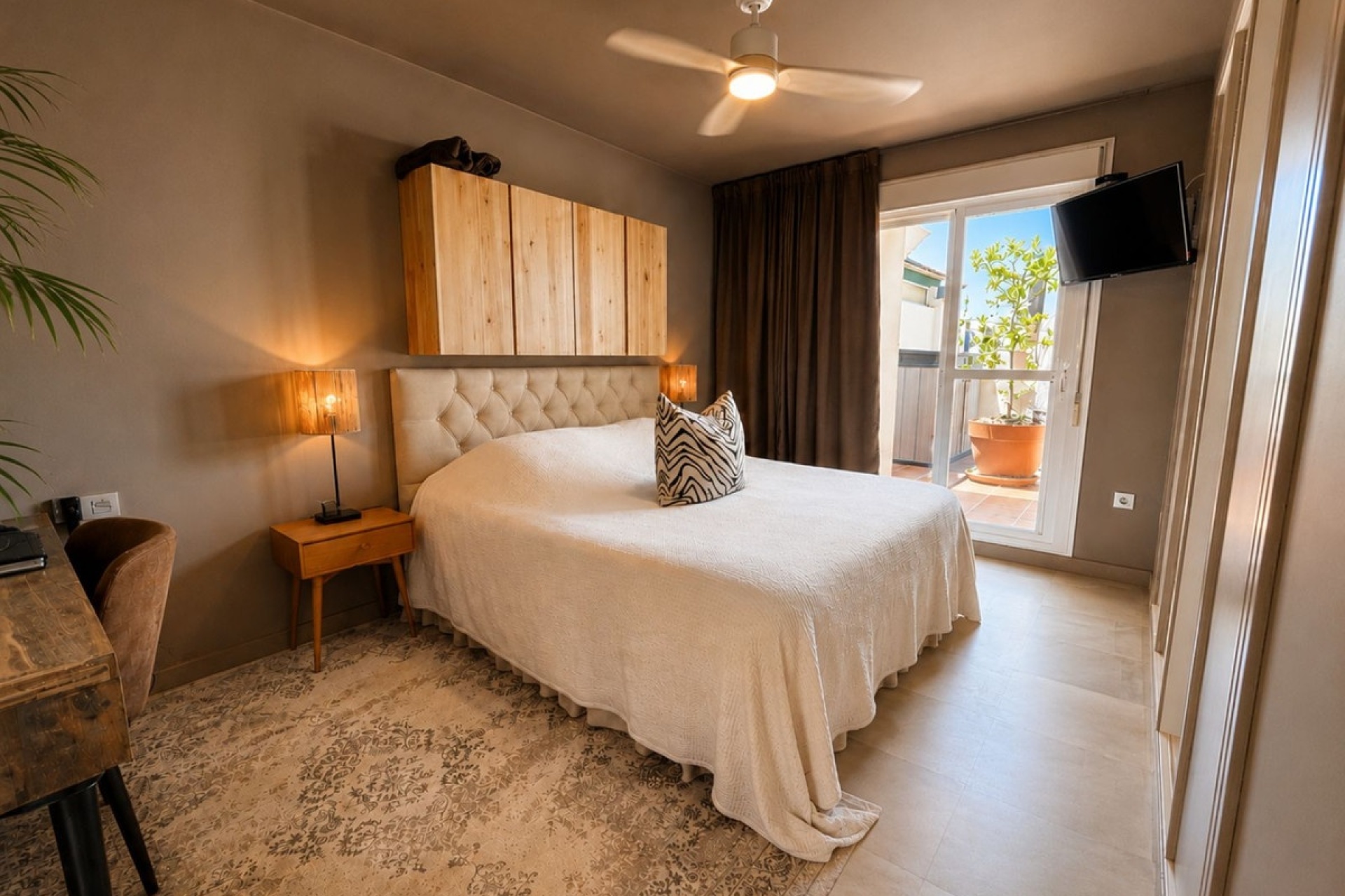 Resale - apartment - Marbella - Nueva Andalucía