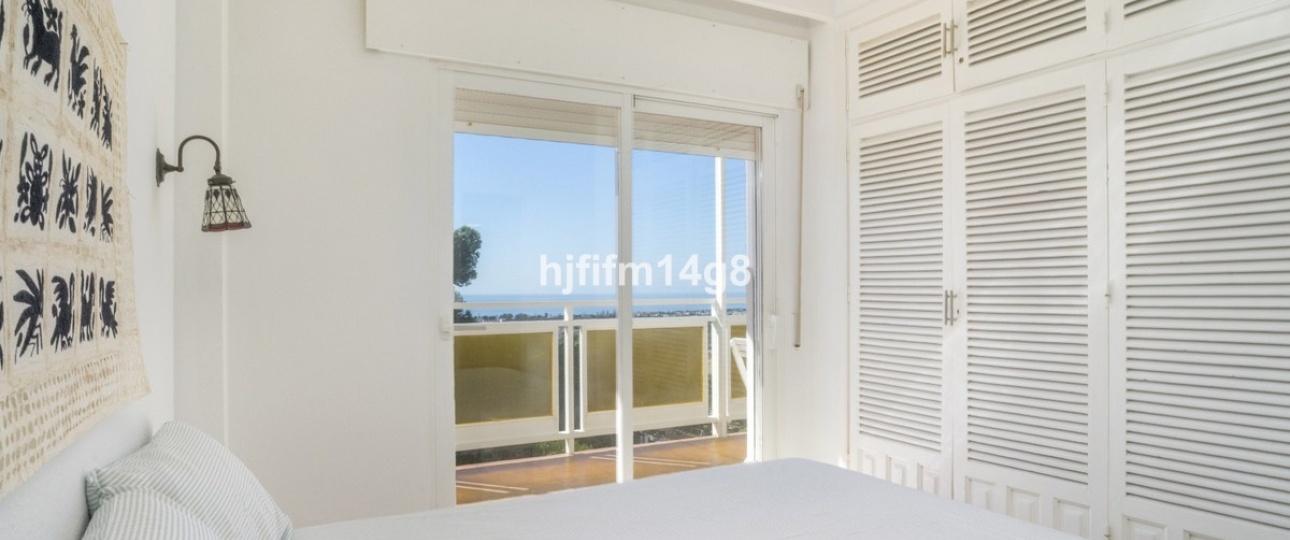 Resale - apartment - Marbella - Nueva Andalucía