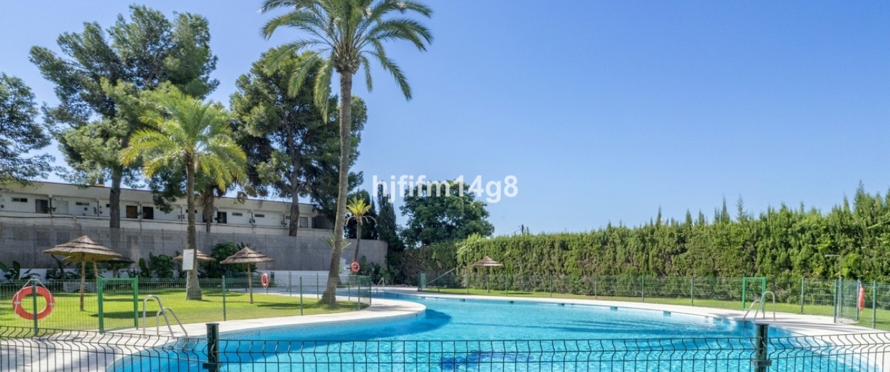 Resale - apartment - Marbella - Nueva Andalucía