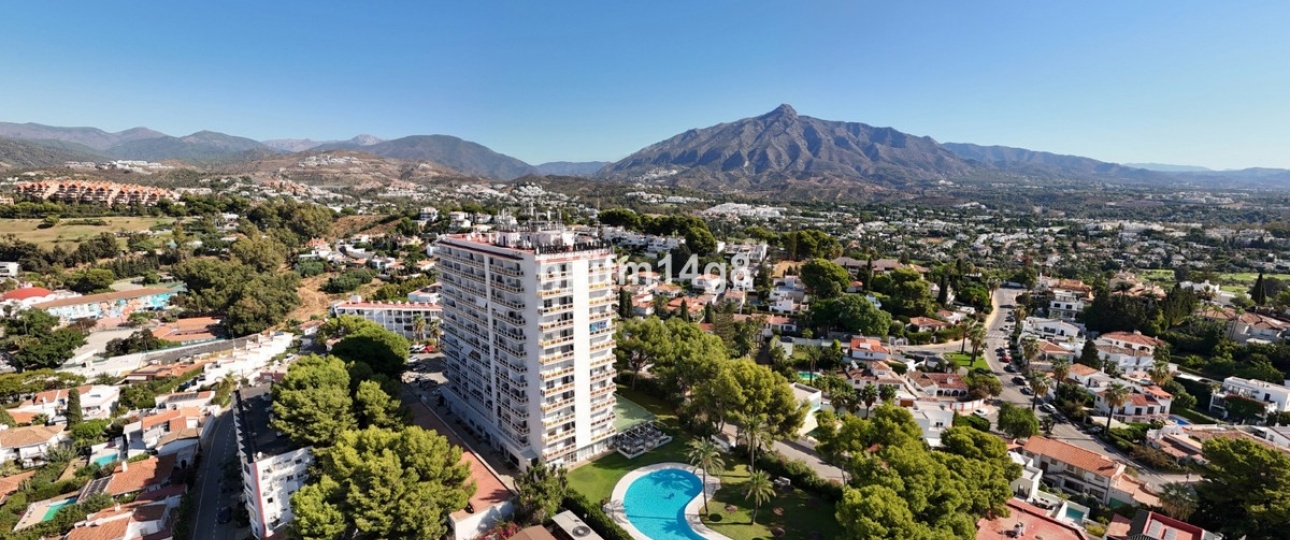 Resale - apartment - Marbella - Nueva Andalucía
