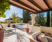Resale - apartment - Marbella - Nueva Andalucía
