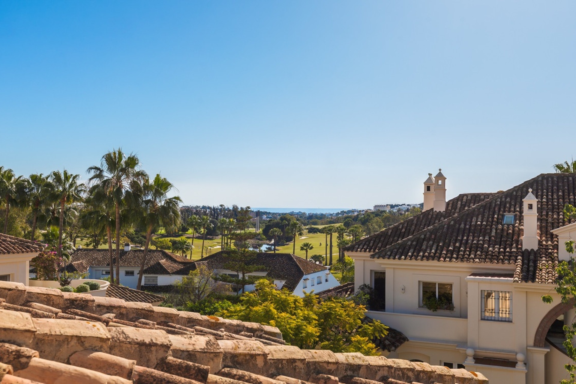 Resale - apartment - Marbella - Nueva Andalucía
