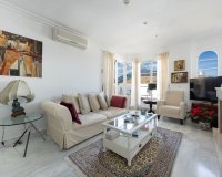 Resale - apartment - Marbella - Nueva Andalucía