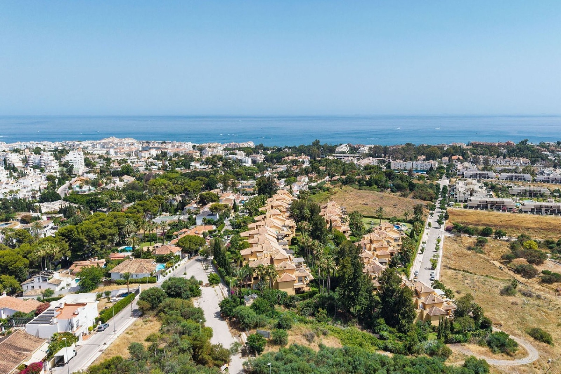 Resale - apartment - Marbella - Nueva Andalucía