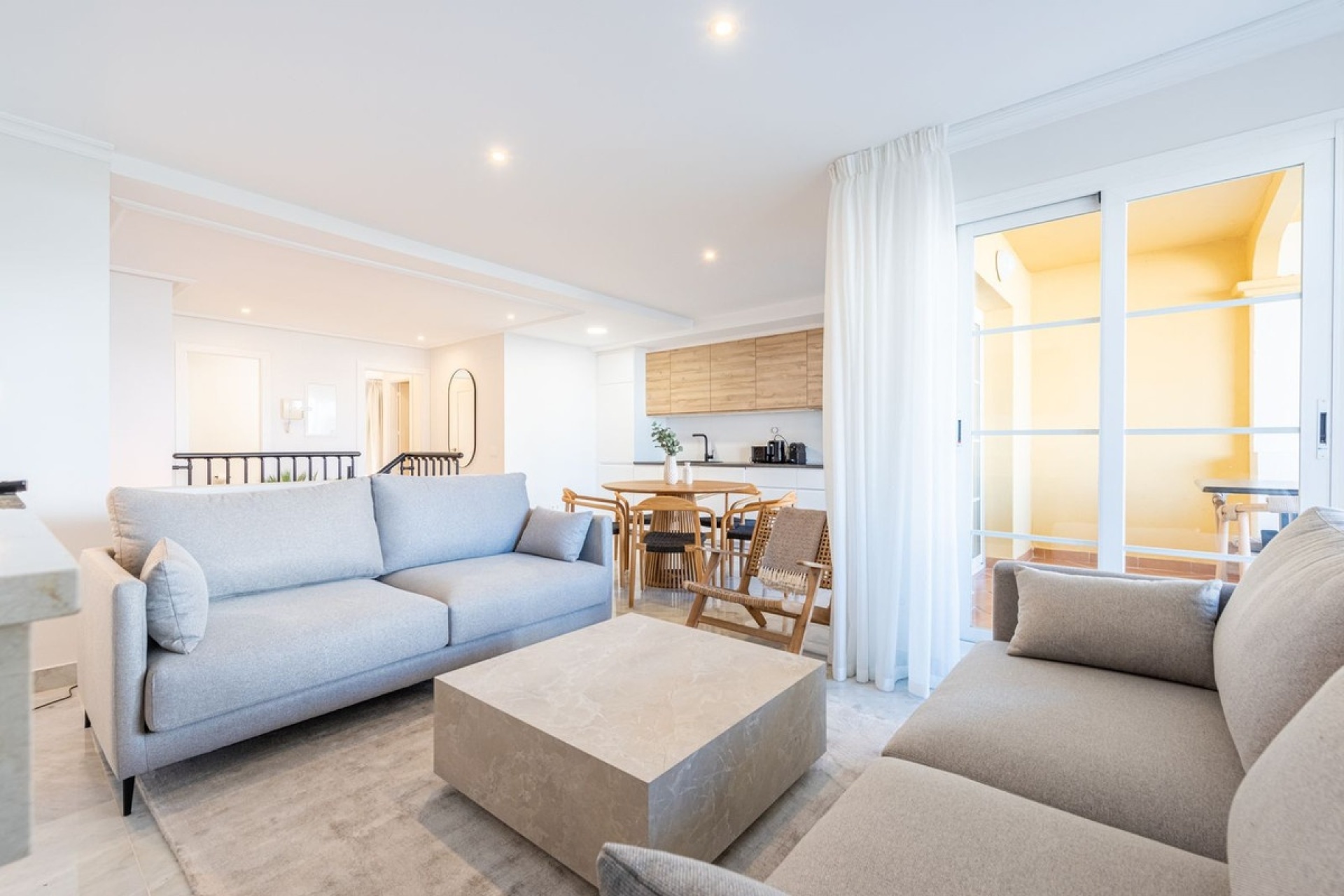 Resale - apartment - Marbella - Nueva Andalucía