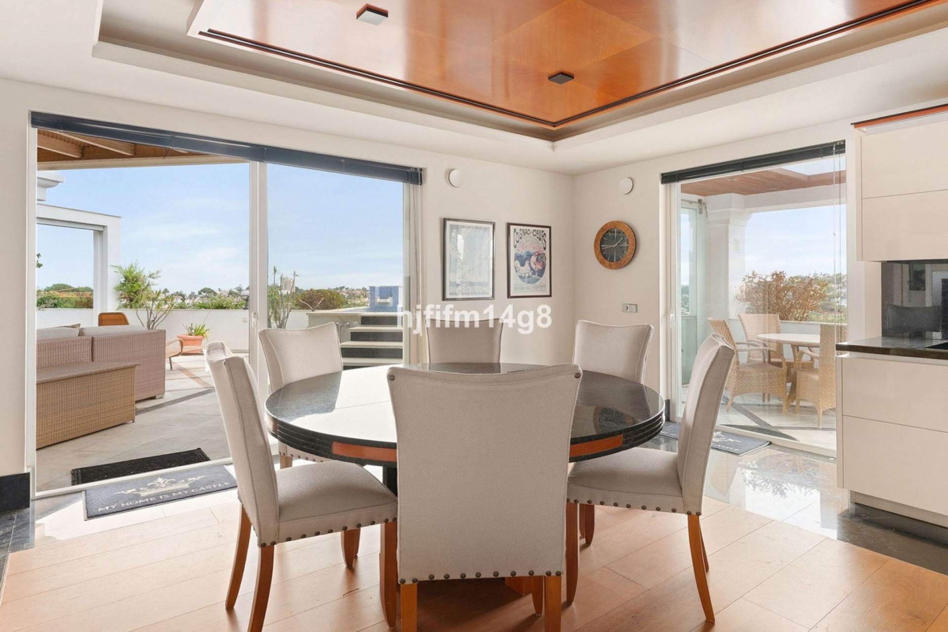 Resale - apartment - Marbella - Nueva Andalucía