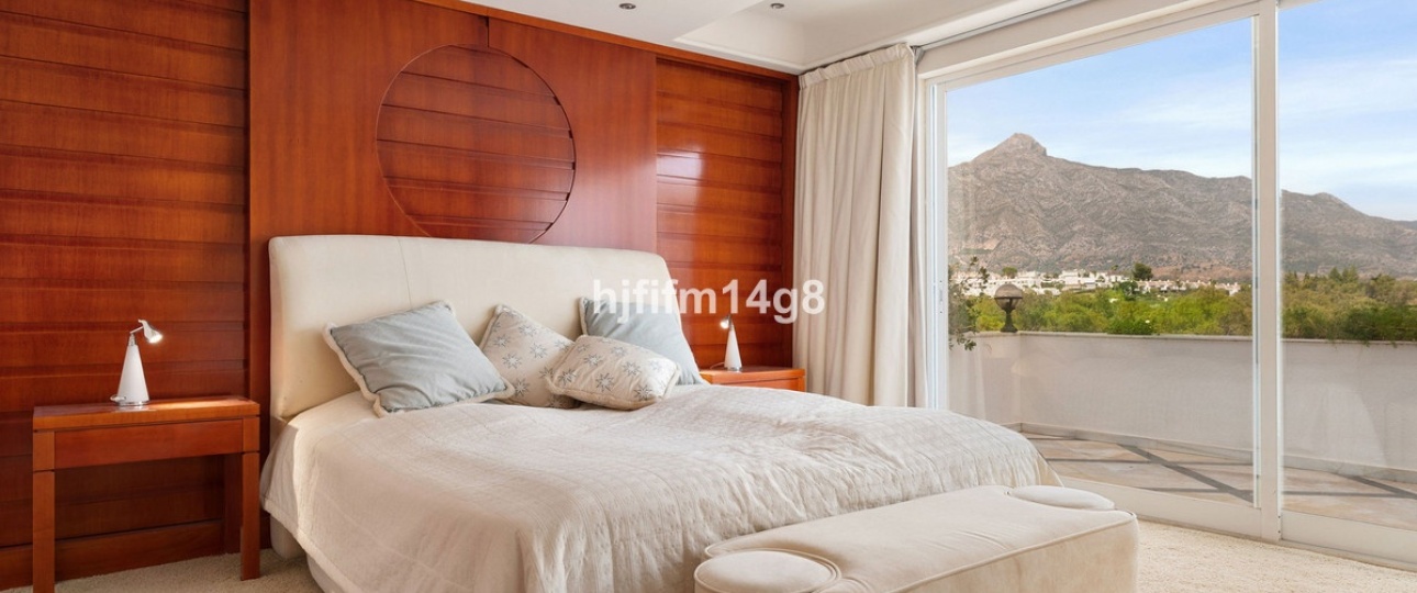 Resale - apartment - Marbella - Nueva Andalucía