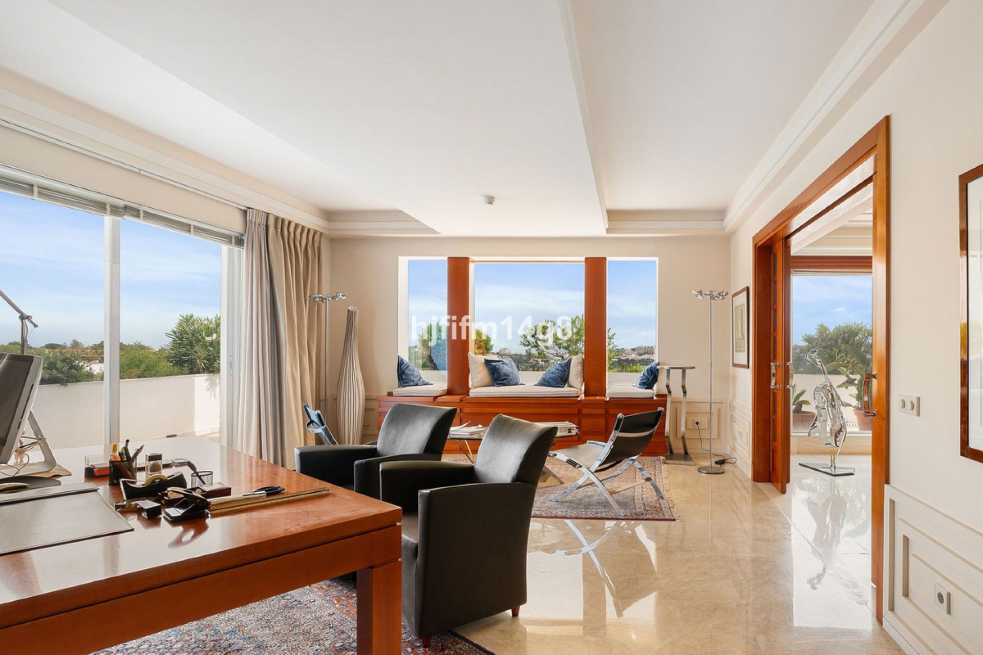 Resale - apartment - Marbella - Nueva Andalucía