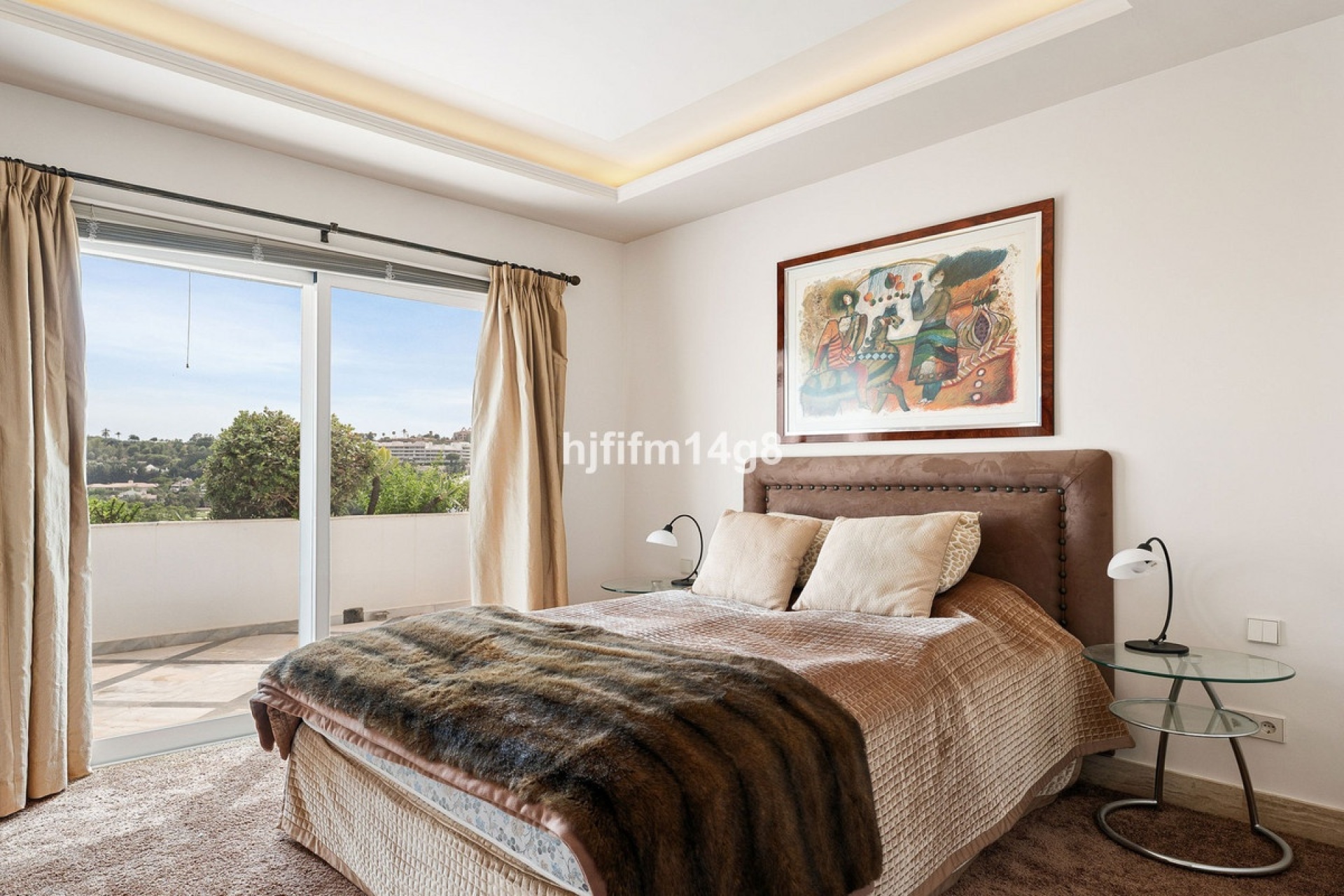 Resale - apartment - Marbella - Nueva Andalucía