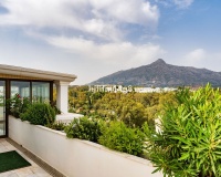 Resale - apartment - Marbella - Nueva Andalucía
