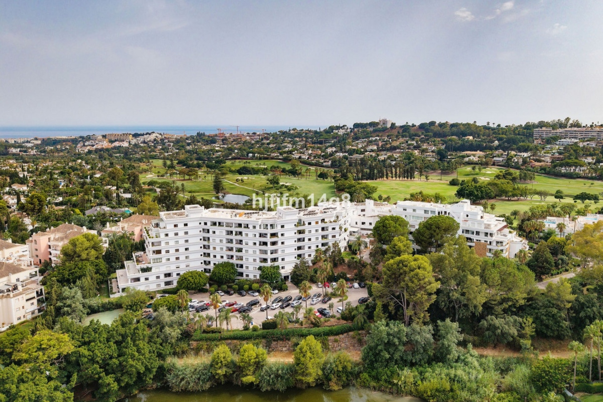 Resale - apartment - Marbella - Nueva Andalucía