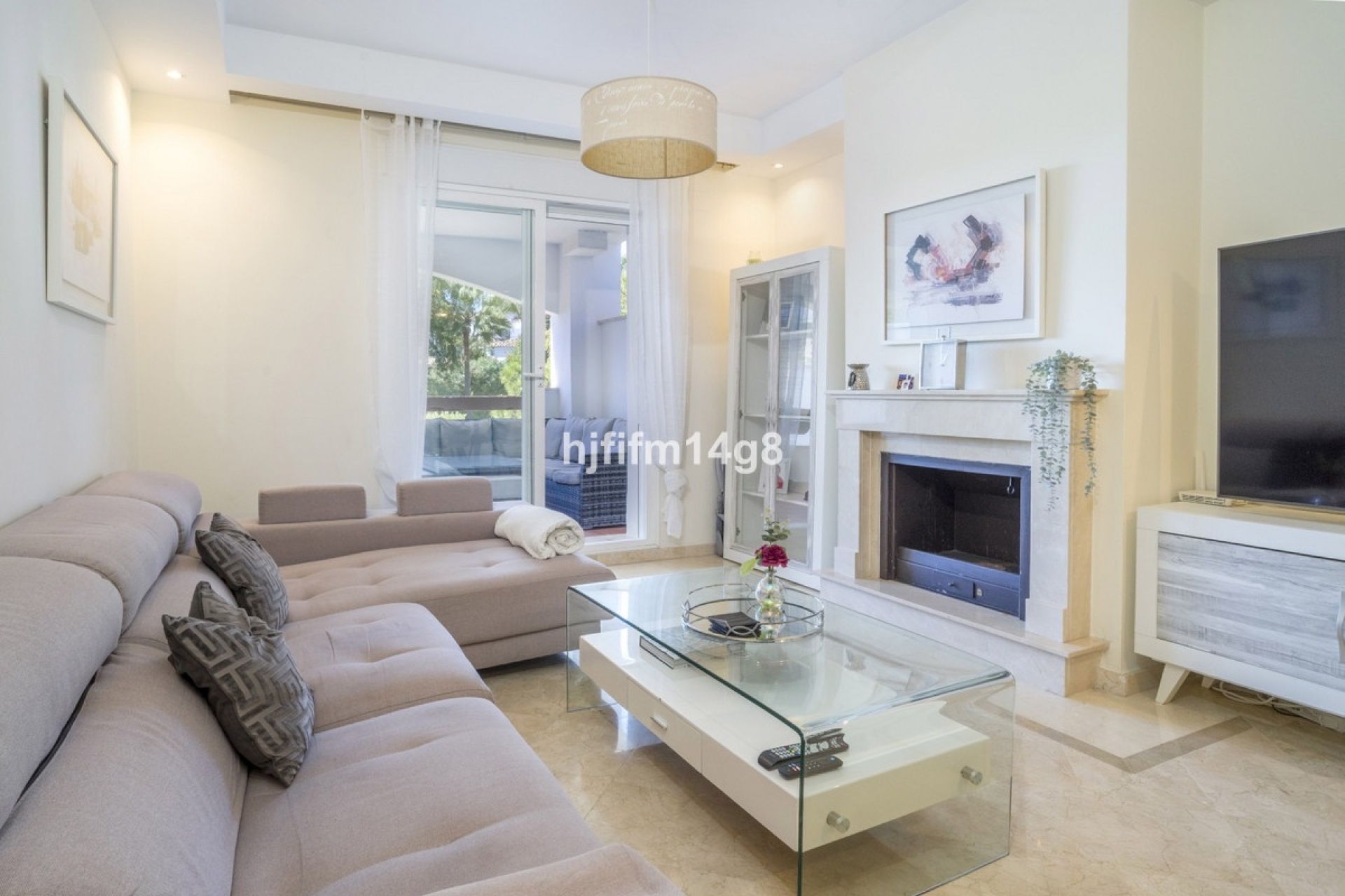 Resale - apartment - Marbella - Nueva Andalucía