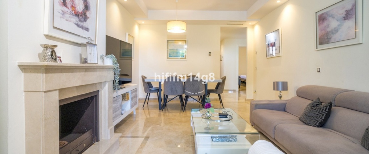 Resale - apartment - Marbella - Nueva Andalucía