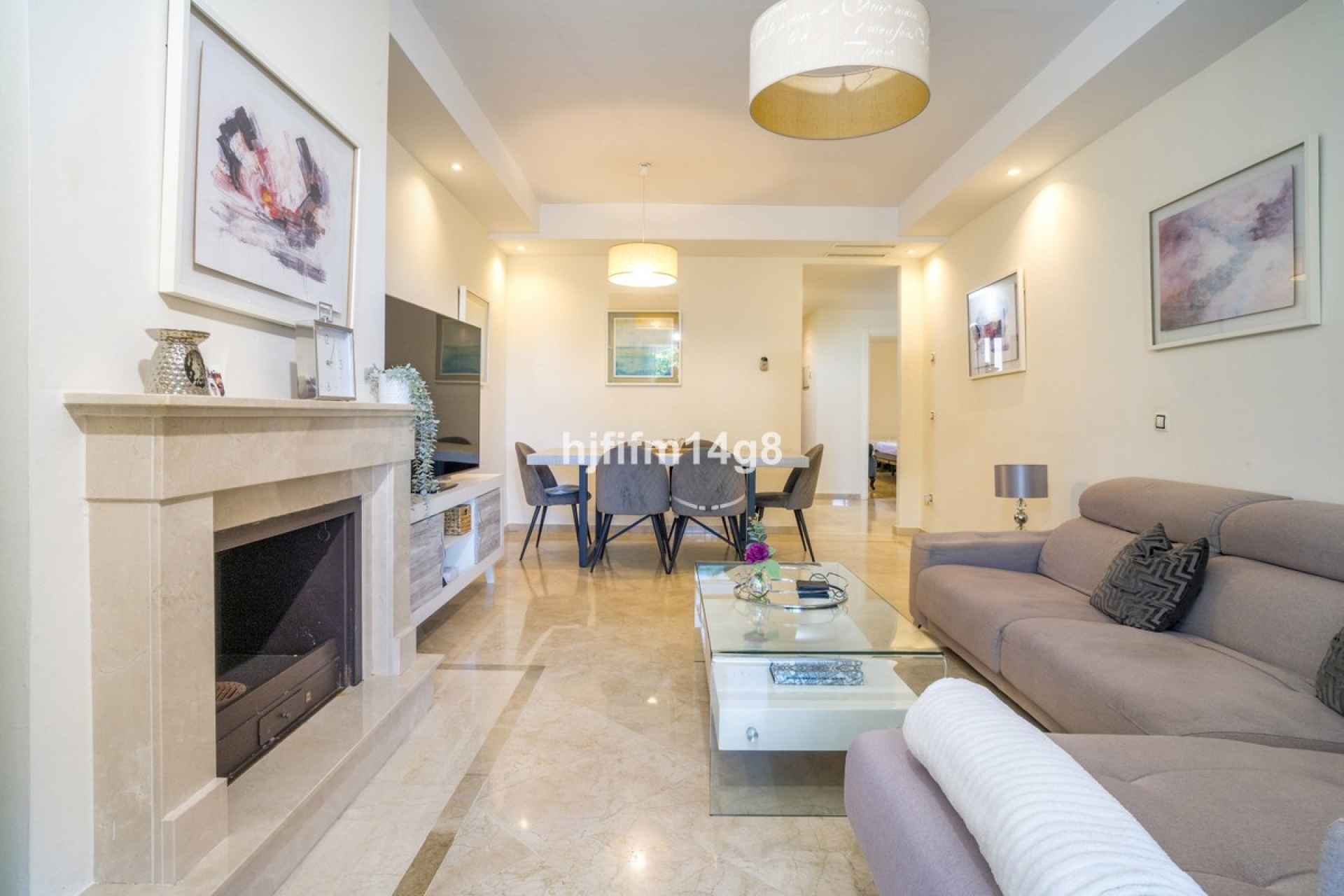 Resale - apartment - Marbella - Nueva Andalucía