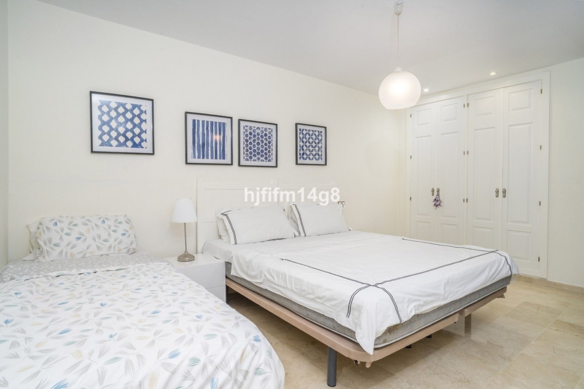 Resale - apartment - Marbella - Nueva Andalucía