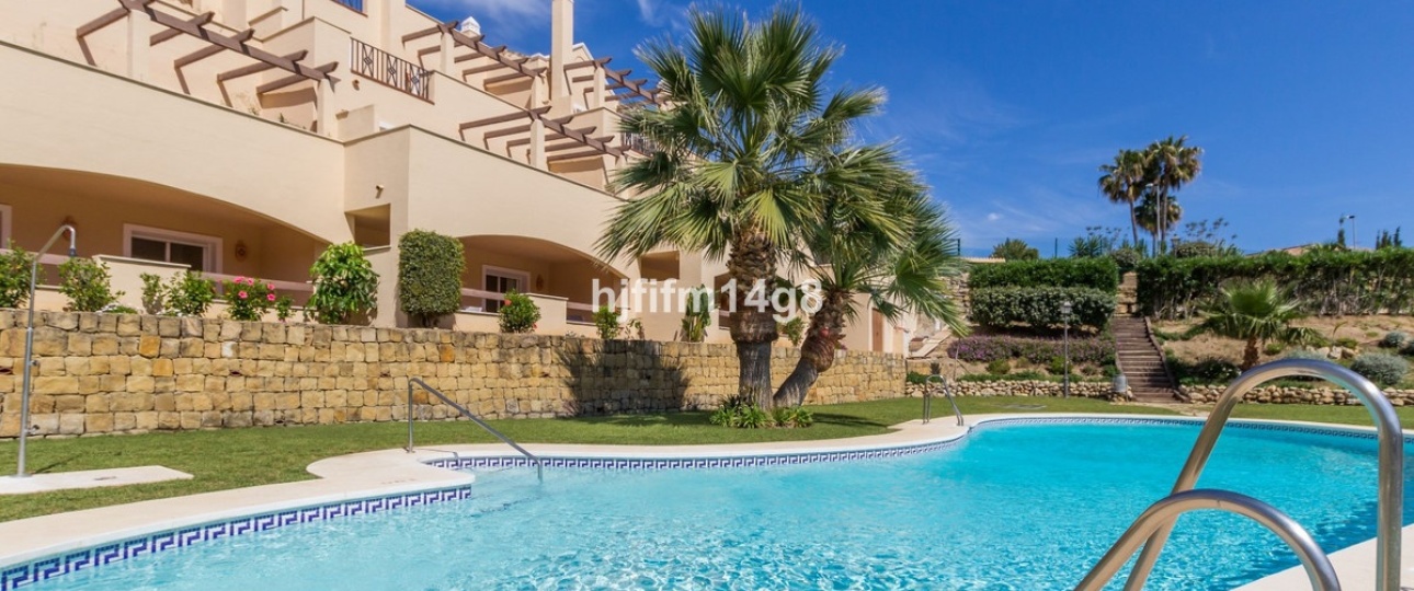 Resale - apartment - Marbella - Nueva Andalucía