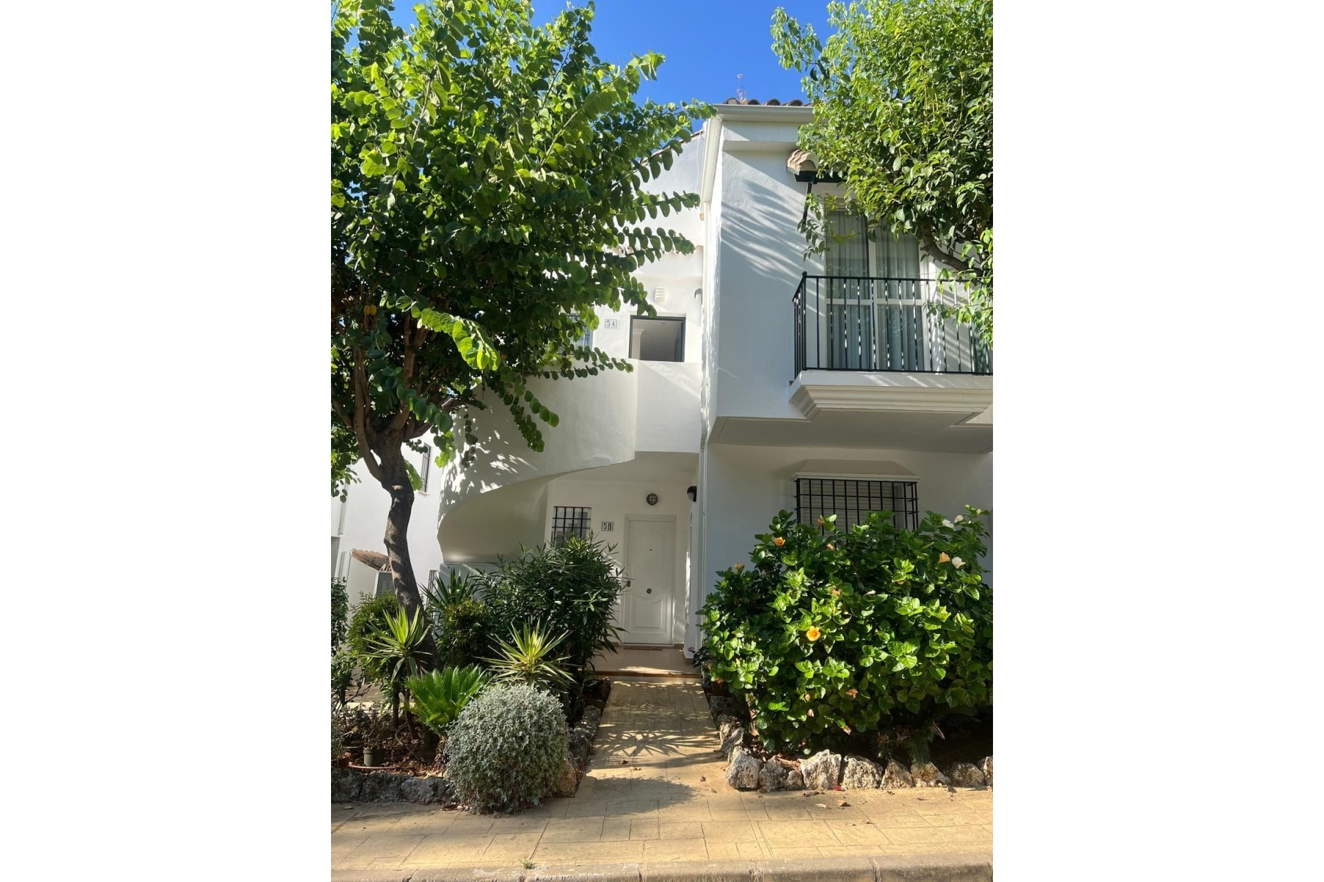 Resale - apartment - Marbella - Nueva Andalucía