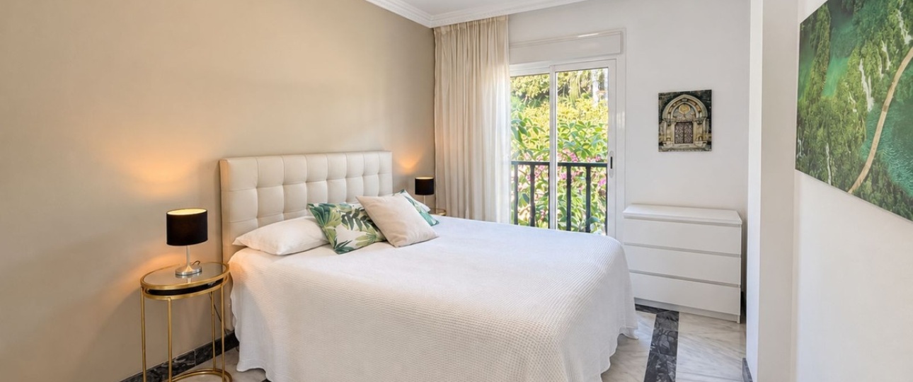 Resale - apartment - Marbella - Nueva Andalucía