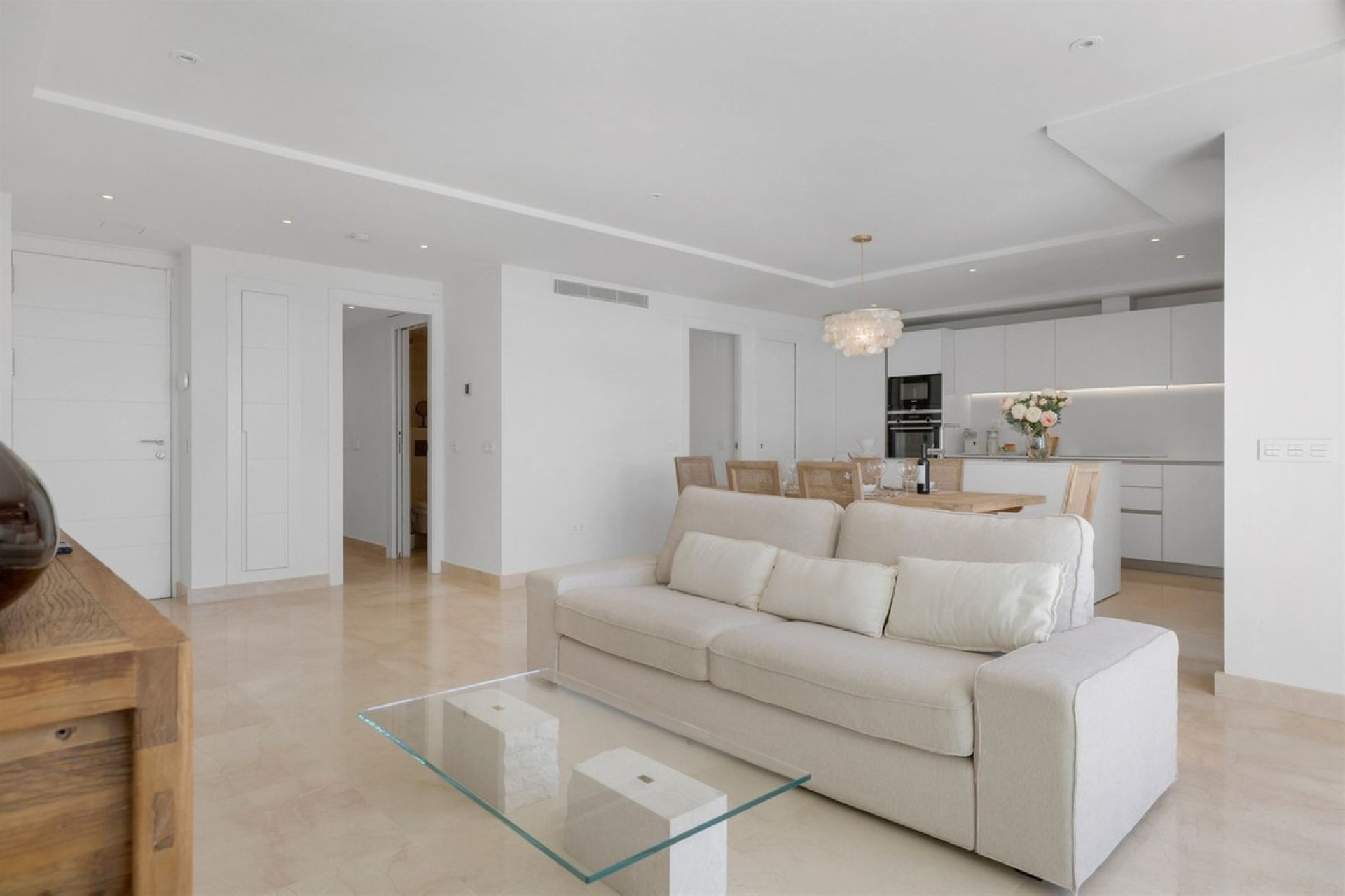 Resale - apartment - Marbella - Nueva Andalucía