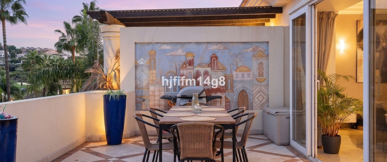 Resale - apartment - Marbella - Nueva Andalucía