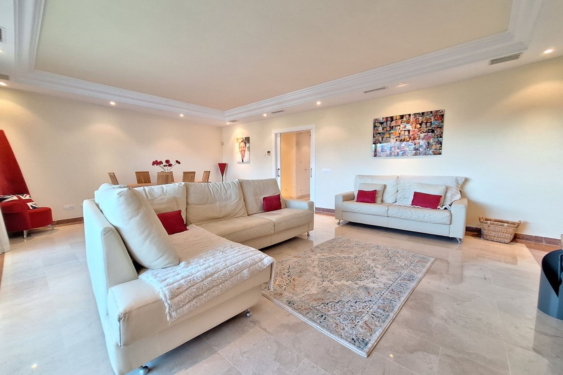Resale - apartment - Marbella - Nueva Andalucía