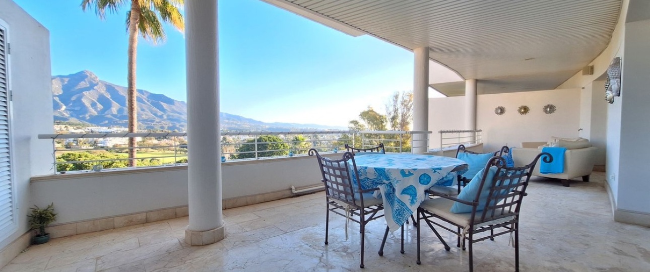Resale - apartment - Marbella - Nueva Andalucía