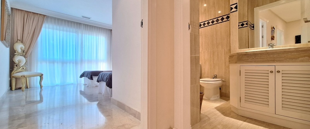 Resale - apartment - Marbella - Nueva Andalucía