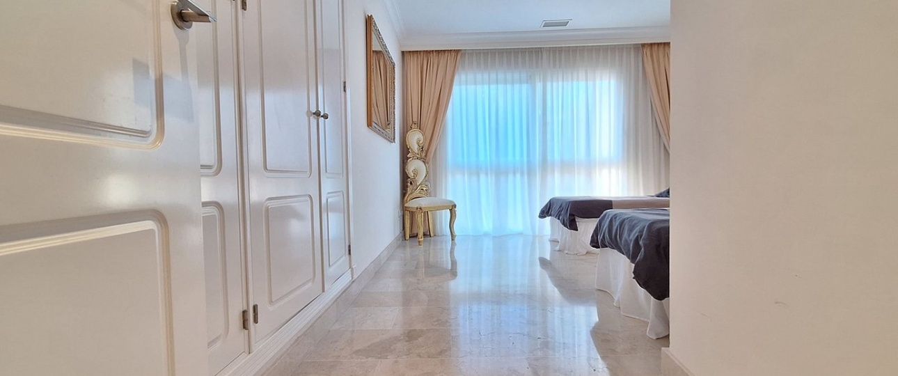 Resale - apartment - Marbella - Nueva Andalucía