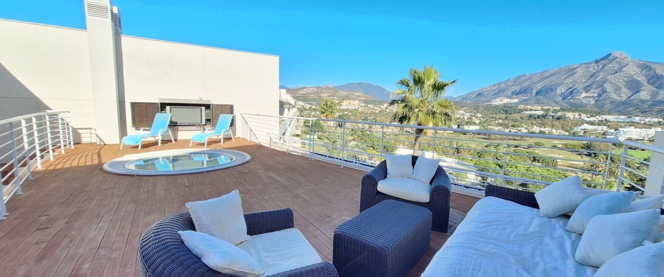 Resale - apartment - Marbella - Nueva Andalucía
