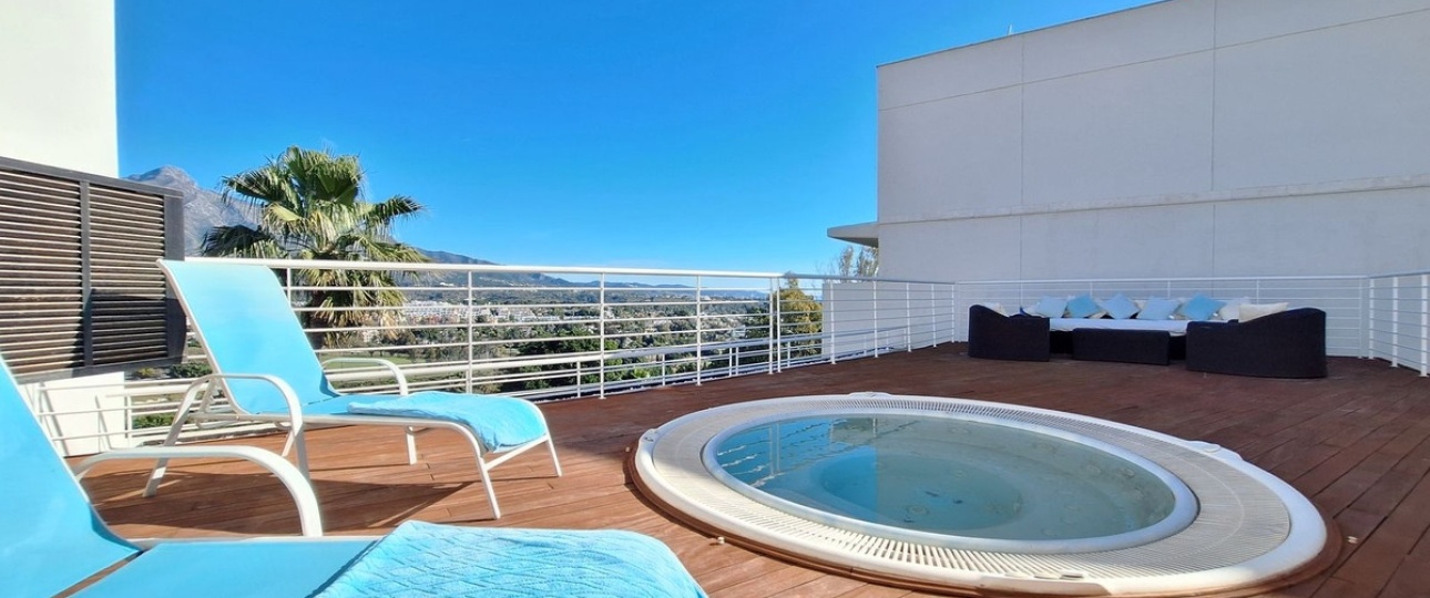 Resale - apartment - Marbella - Nueva Andalucía