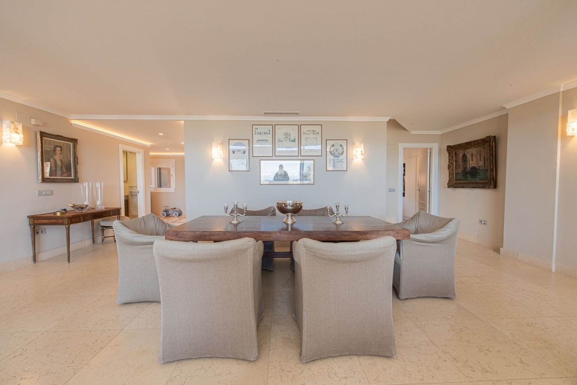 Resale - apartment - Marbella - Nueva Andalucía