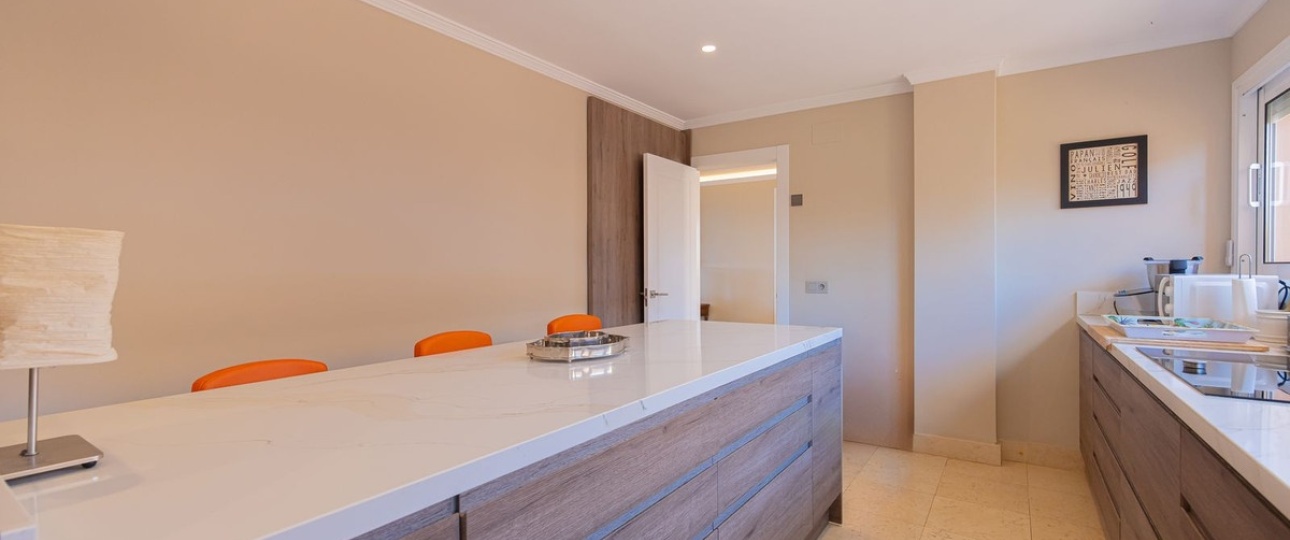 Resale - apartment - Marbella - Nueva Andalucía