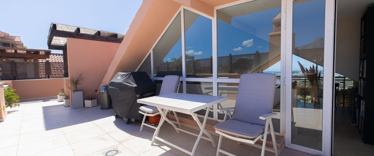 Resale - apartment - Marbella - Nueva Andalucía